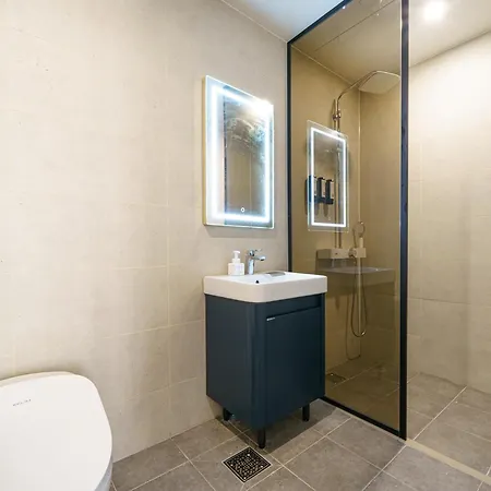The Van Hotel Ilsan Ni Exterior photo