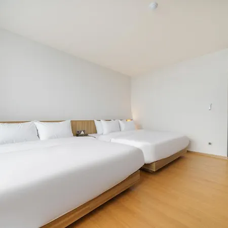 The Van Hotel Ilsan Ni Exterior photo