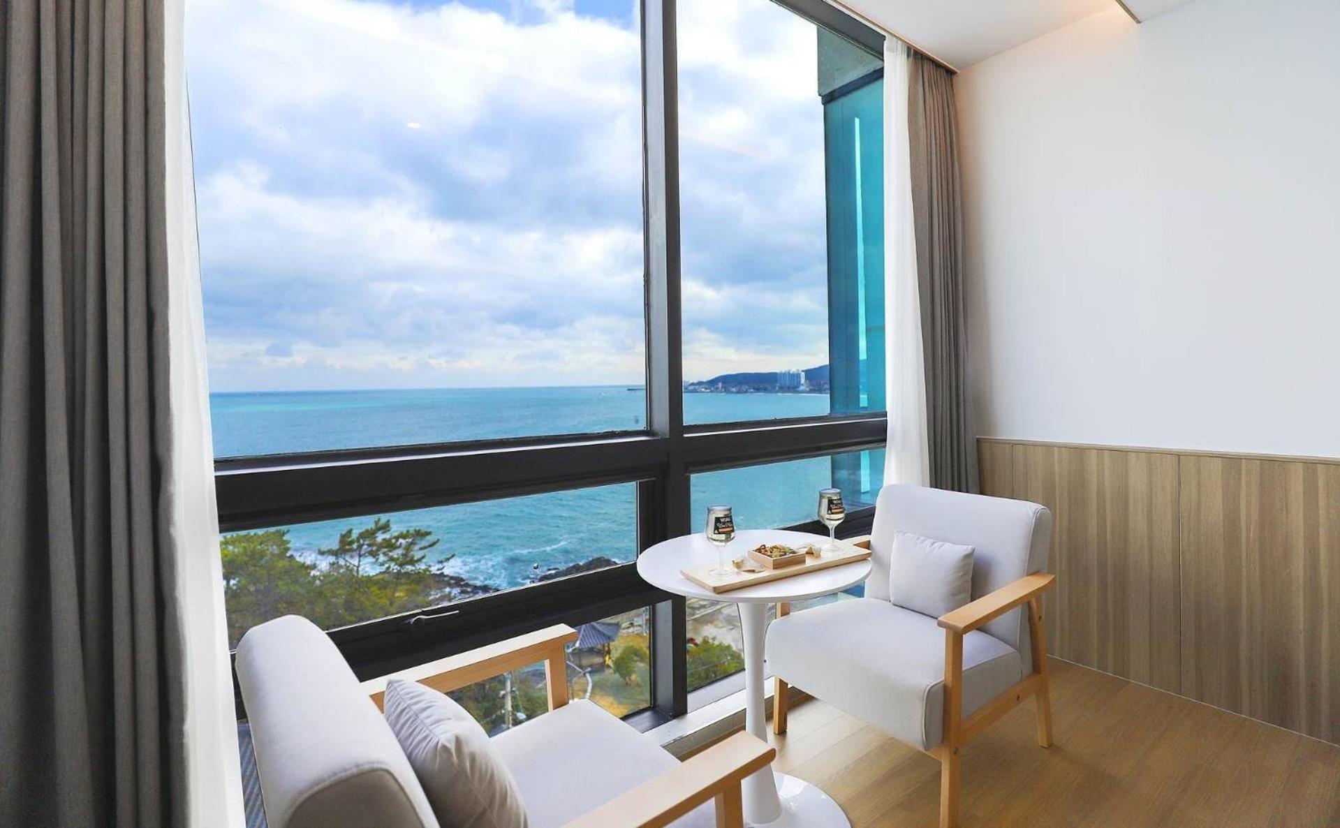Hotel The